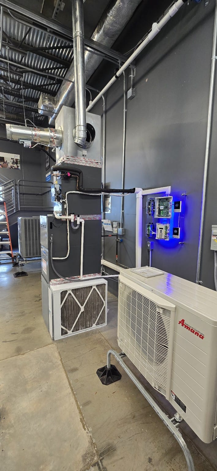 Commercial HVAC equipment service